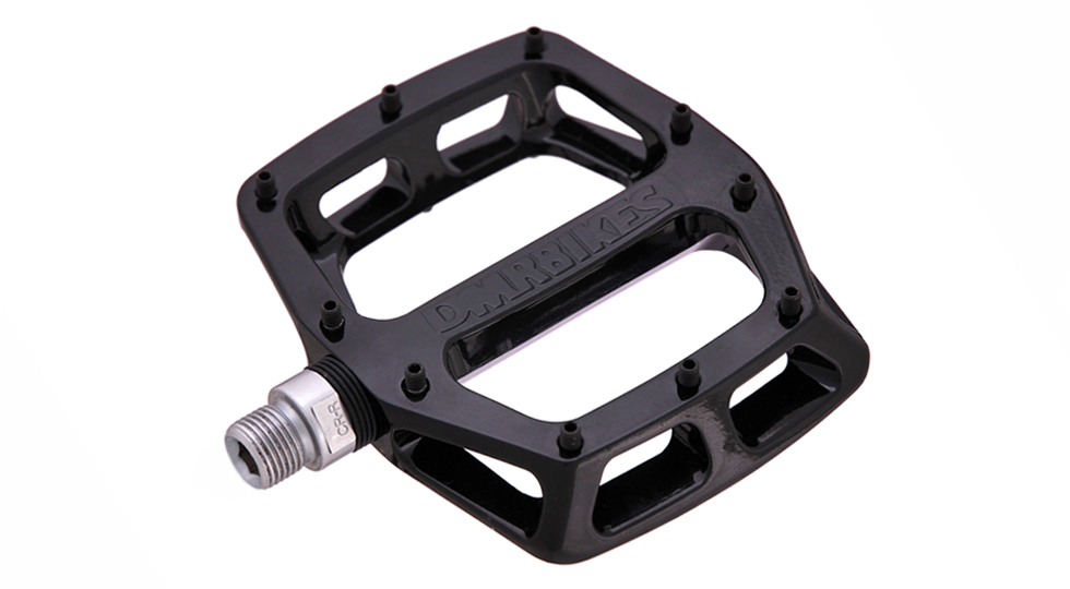 Dmr v12 flat sales mountain bike pedals